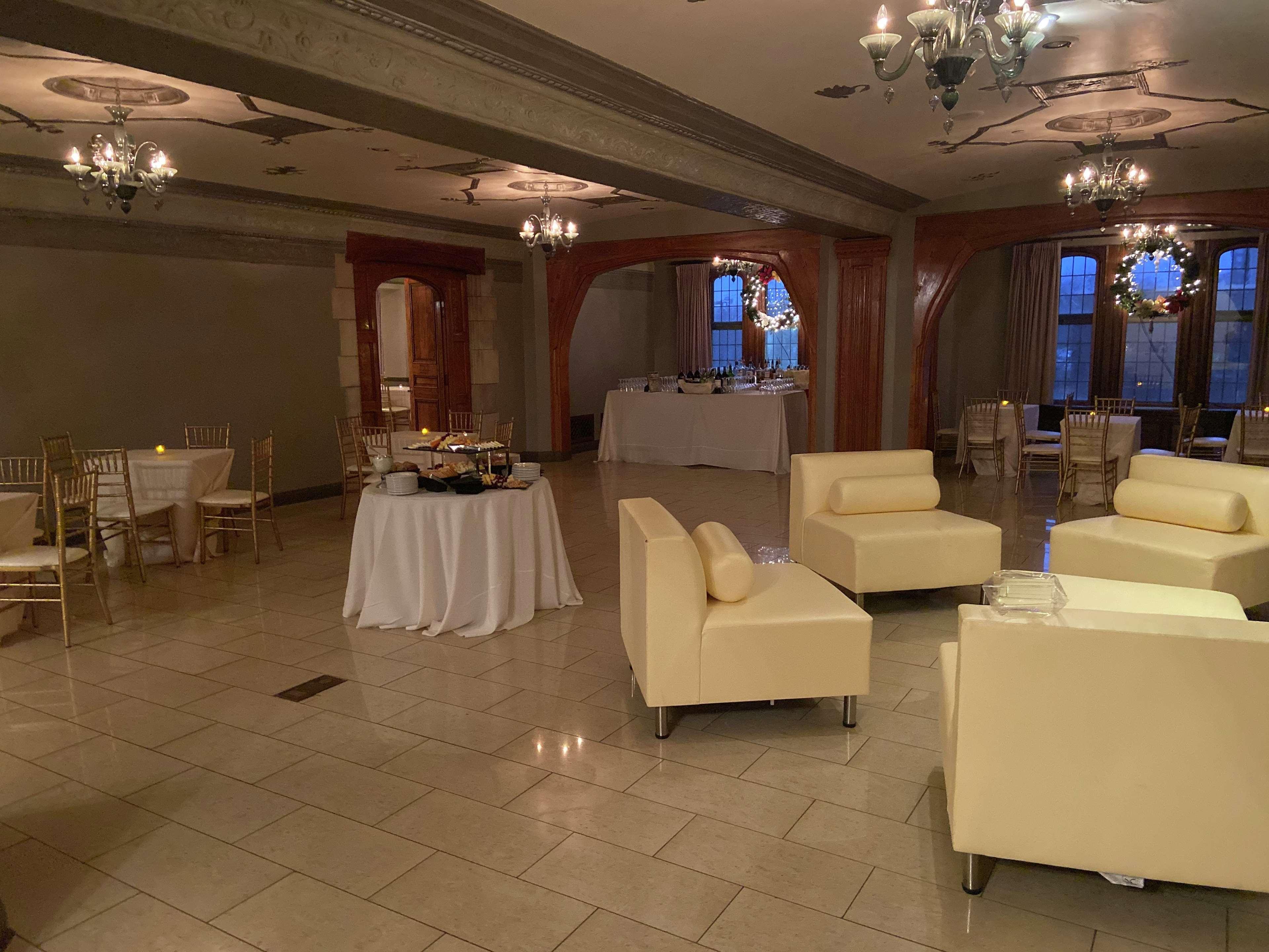 The Tudor Arms Hotel Cleveland - A Doubletree By Hilton Zewnętrze zdjęcie