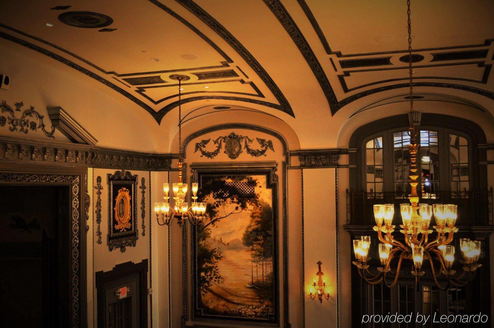 The Tudor Arms Hotel Cleveland - A Doubletree By Hilton Zewnętrze zdjęcie